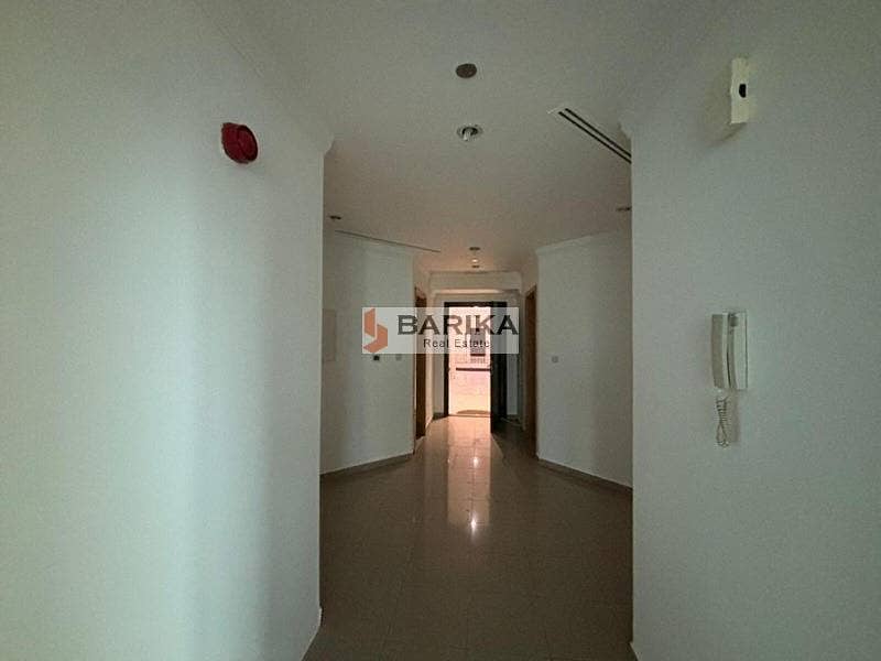 Spacious 2BR in Marina Crown |Marina Views - Image 7