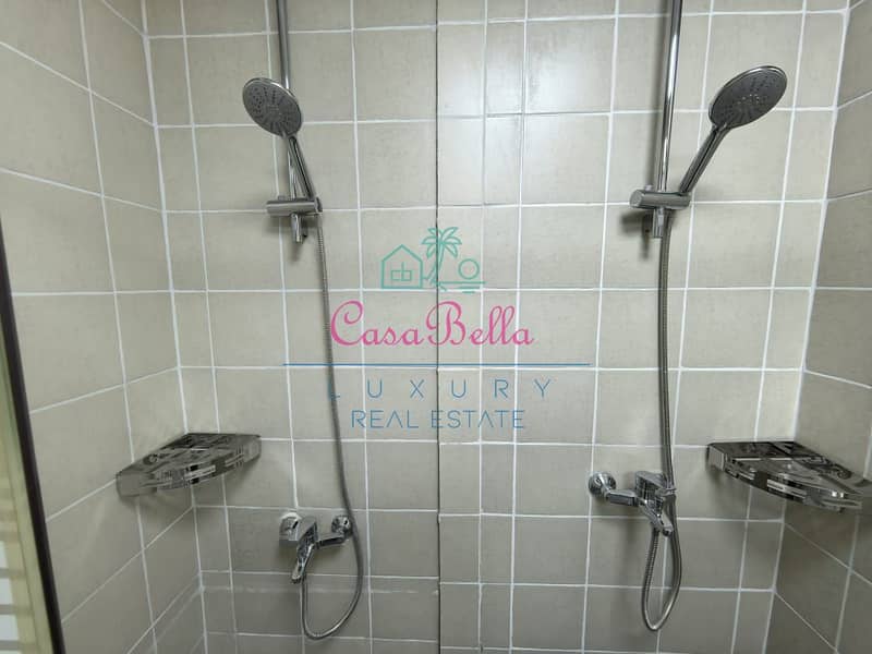 Skyline Views | Near Tram | High-Rise Living - Image 8