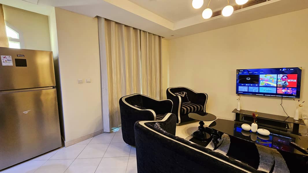 11k/-pm including bills, furnished 3bhk villa/big yard