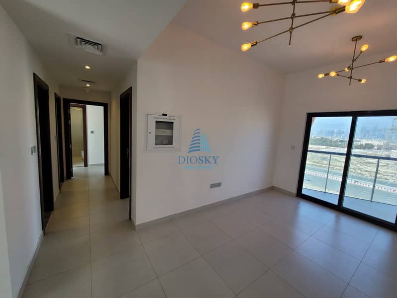 Spacious Apartment | Great Lay Out | Next to Exit