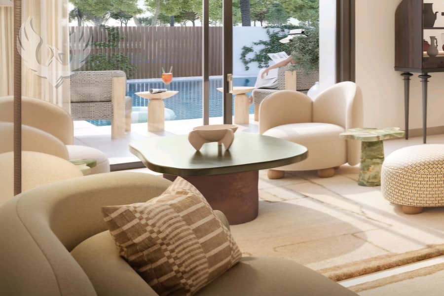 Exclusive 4-Bed TV with Private Pool / Single row - Image 6