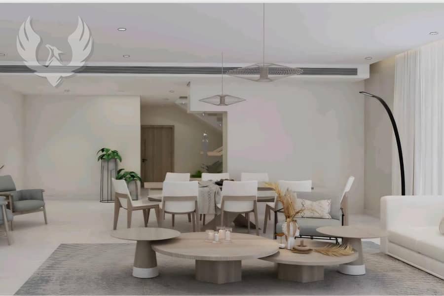 Corner unit / Exquisite 3-bedroom + maid Townhouse - Image 11