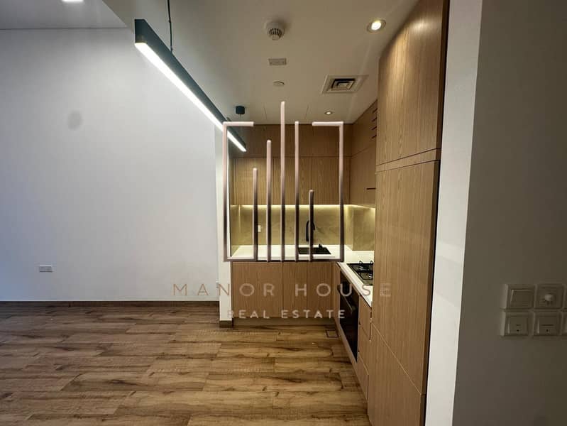 Huge Layout | Ready To Move | Amazing Amenities