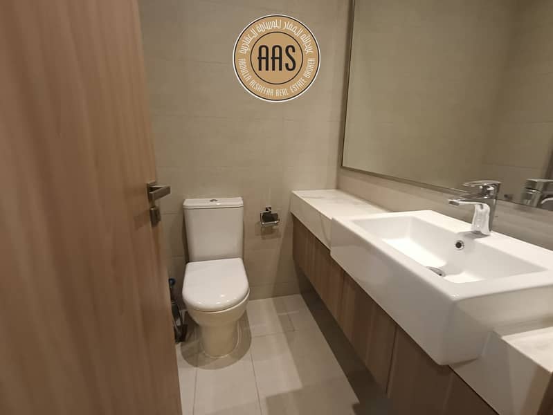 Modern and spacious studio apartment with chiller-free only 55k ready to move