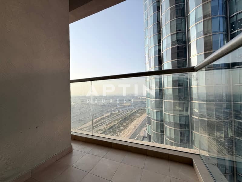 Modern 3BR Home | Big Balcony | Closed Kitchen | Family-Friendly | DSO