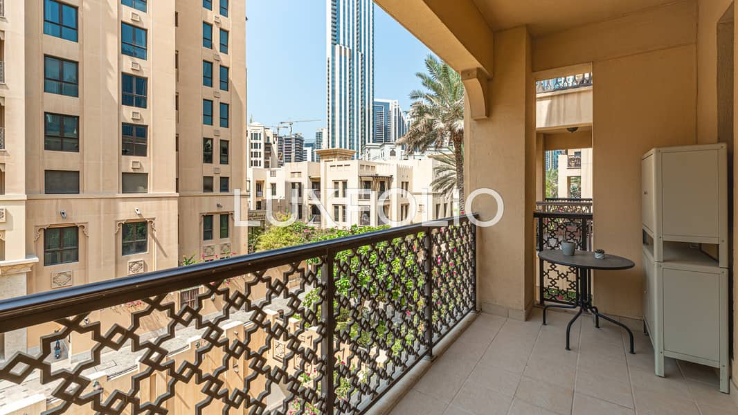 Corner Layout | Community View | Bright Unit