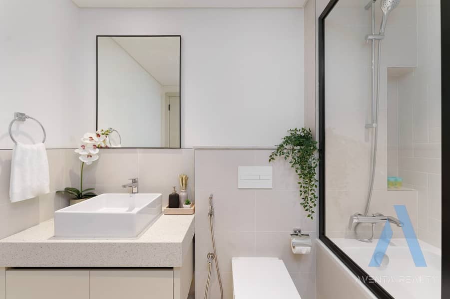 Amazing Views | Upgraded | Great Investment - Image 21