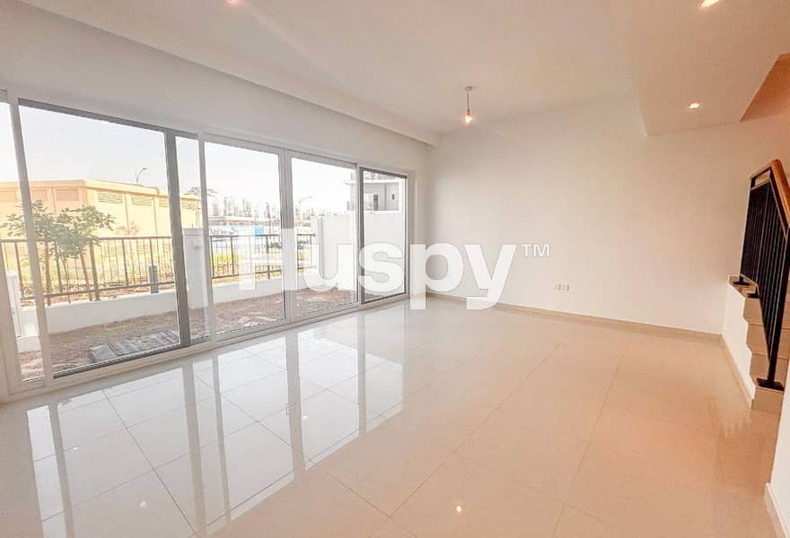 Single Row | Brand New | Closed Kitchen