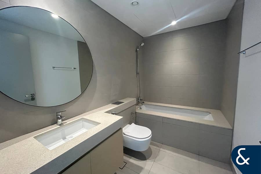 Available I 4 Bedrooms I Internal location - Image 9