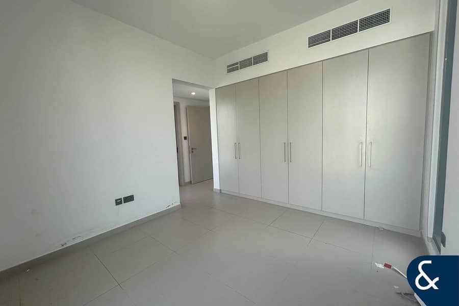 Available I 4 Bedrooms I Internal location - Image 12