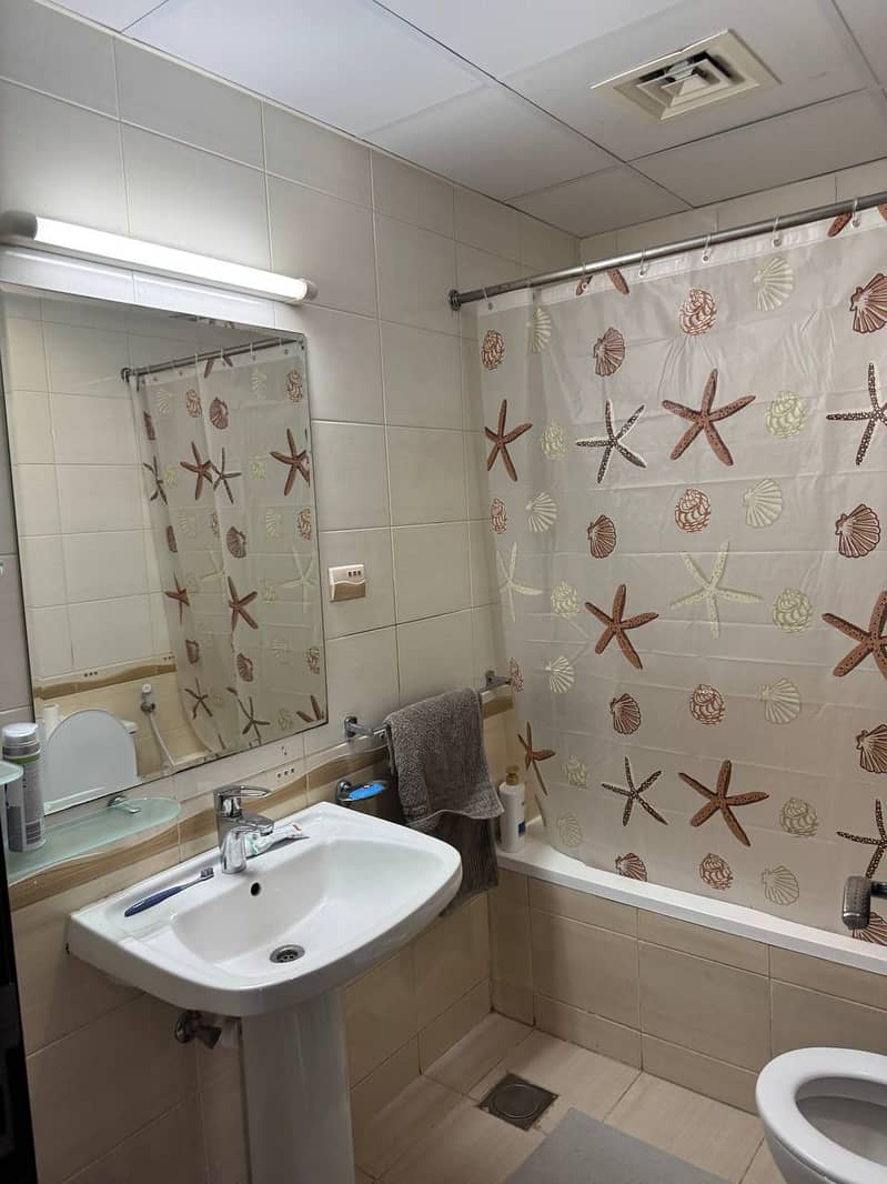 VACANT NOW | FURNISHED | NEAR METRO | - Image 6