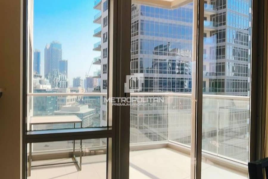 Bright | Near Burj Khalifa | Stylish Layout - Image 11