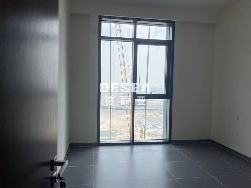 Vacant | High Floor | Creek View | Spacious Layout - Image 6