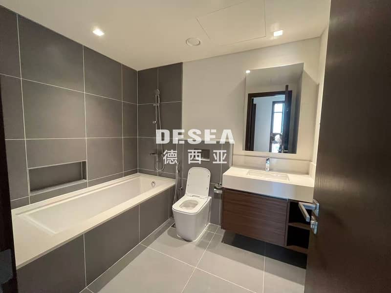 Vacant | High Floor | Creek View | Spacious Layout - Image 11