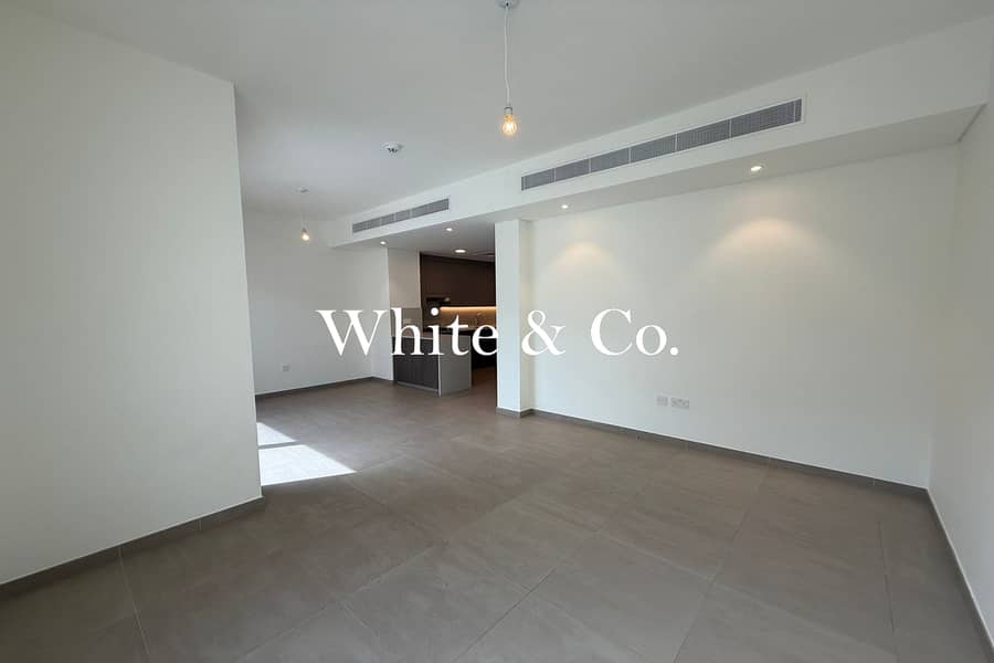 Flexible Move in |Opposite Pool |Internal