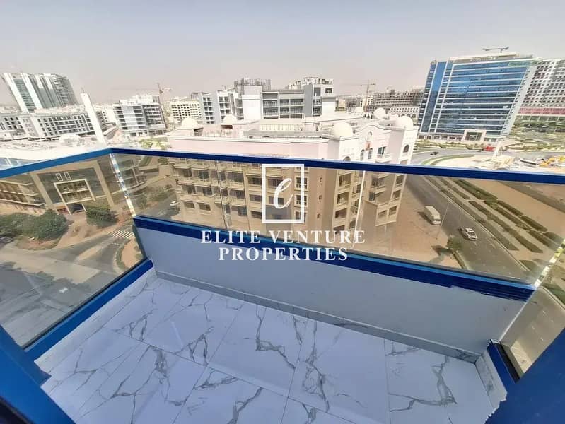 POOL VIEW | VACANT | SPACIOUS-1 BEDROOM APARTMENT - Image 7