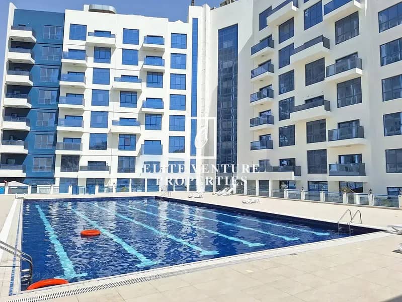 POOL VIEW | VACANT | SPACIOUS-1 BEDROOM APARTMENT - Image 12