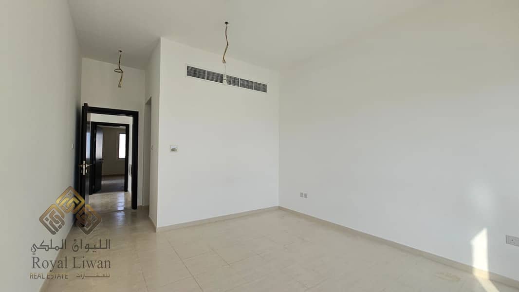 Brand New Villa | 5 BR+ Maids | Ready to | Corner Unit - Image 11