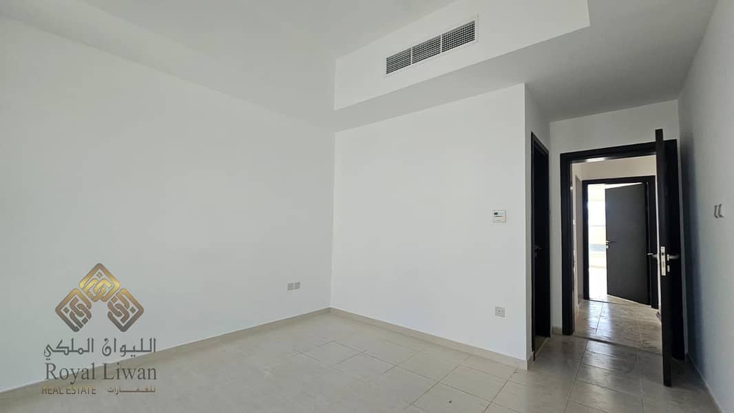 Brand New Villa | 5 BR+ Maids | Ready to | Corner Unit - Image 13