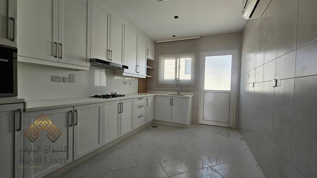 Brand New Villa | 5 BR+ Maids | Ready to | Corner Unit - Image 17