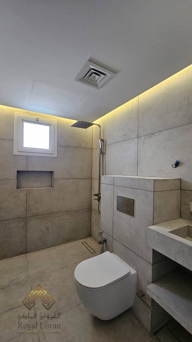 Brand New Villa | 5 BR+ Maids | Ready to | Corner Unit - Image 18