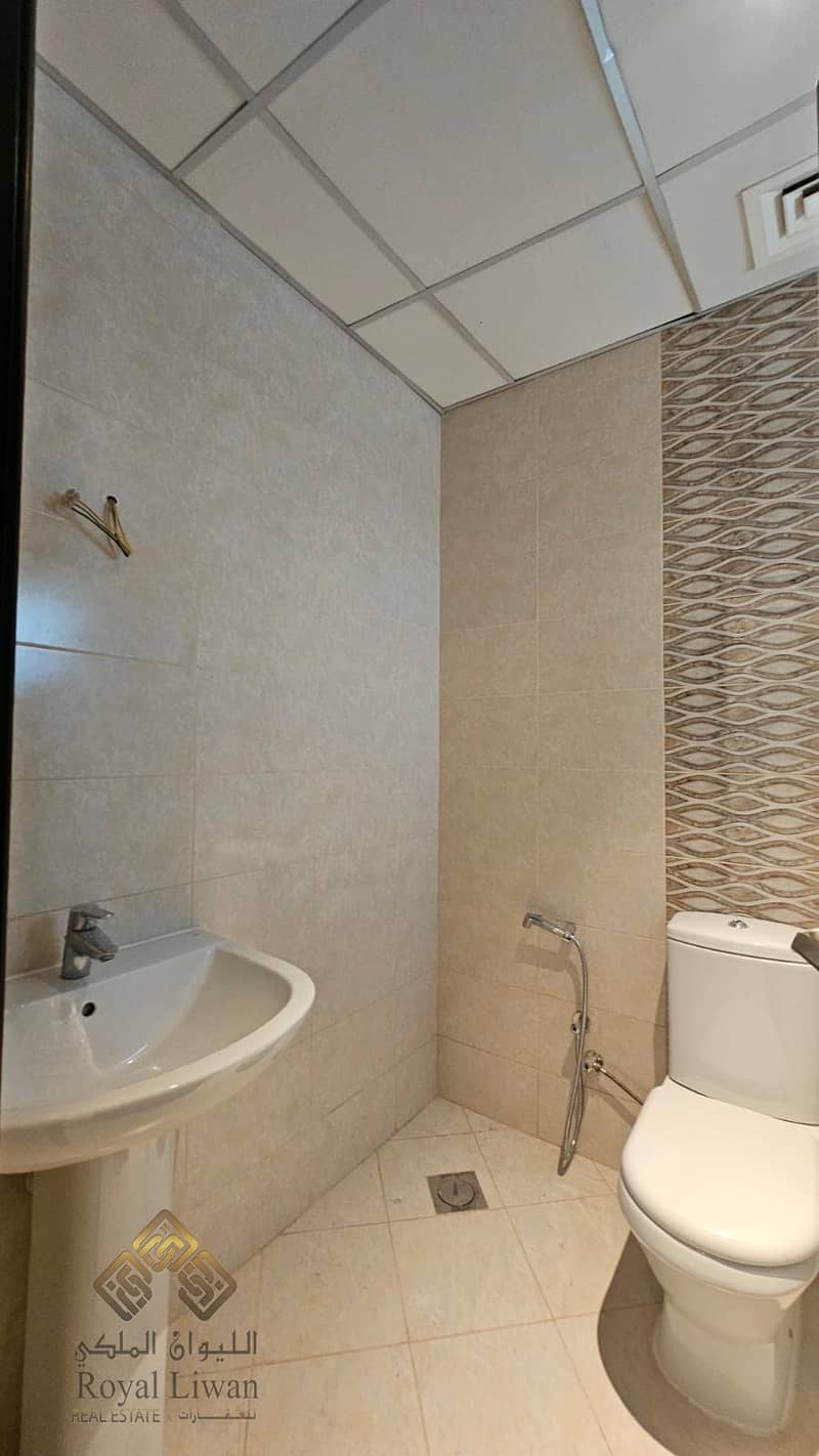 Brand New Villa | 5 BR+ Maids | Ready to | Corner Unit - Image 20