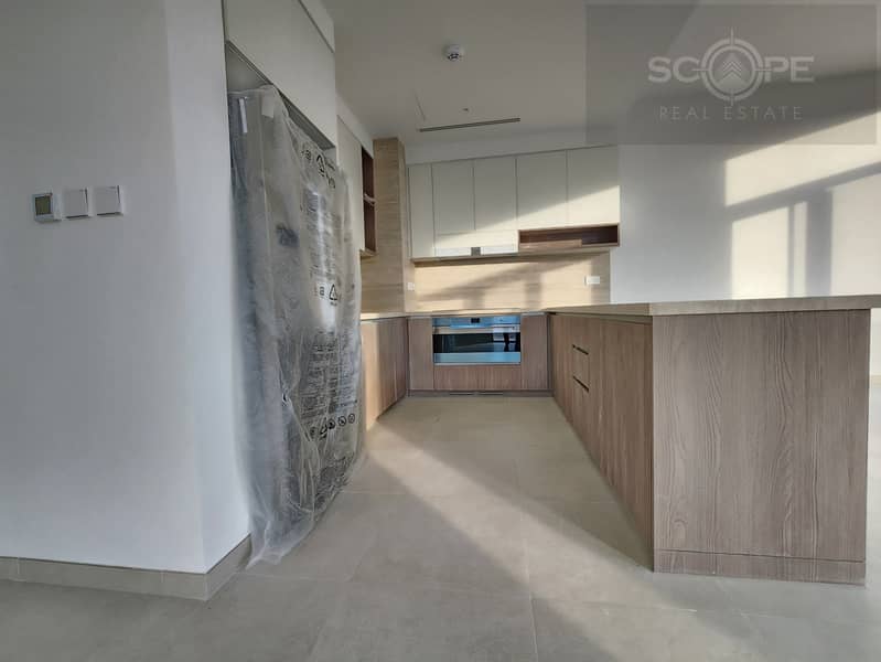 Outstanding Brand New 4 Bed Corner, Sin Row, Ranim