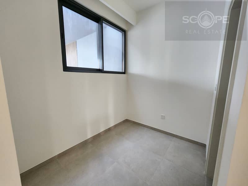 Outstanding Brand New 4 Bed Corner, Sin Row, Ranim - Image 12