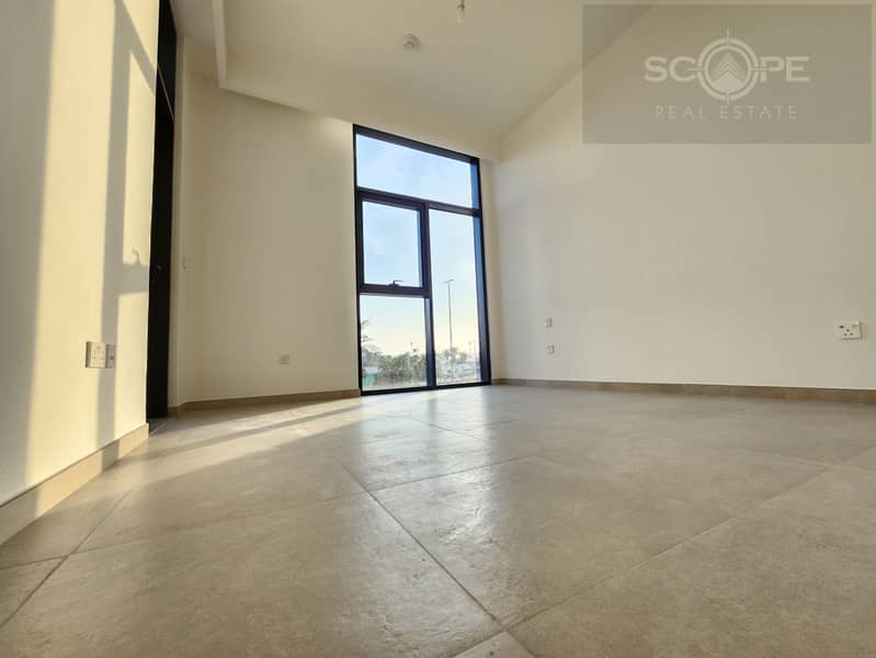 Outstanding Brand New 4 Bed Corner, Sin Row, Ranim - Image 18