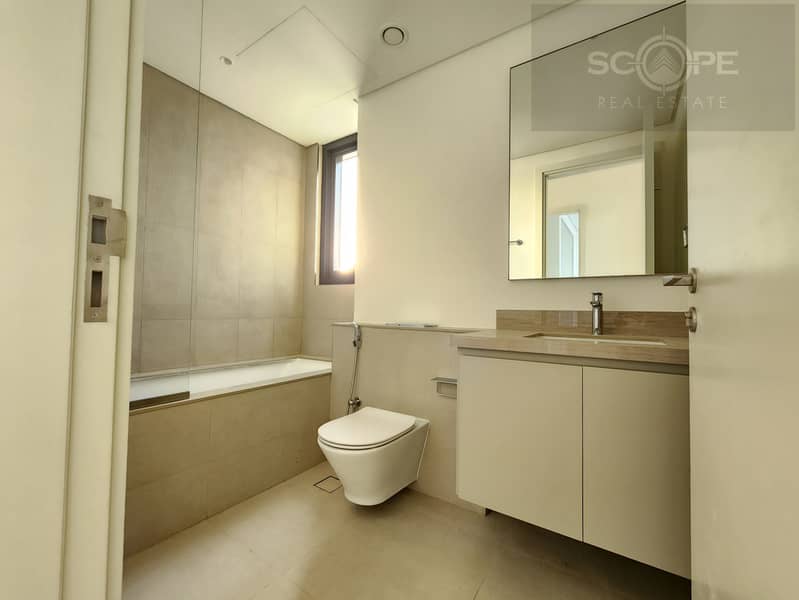 Outstanding Brand New 4 Bed Corner, Sin Row, Ranim - Image 25