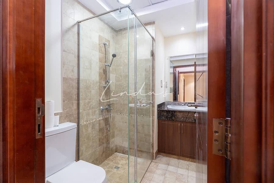 Vacant on Transfer I Al Naseem I Middle unit - Image 7