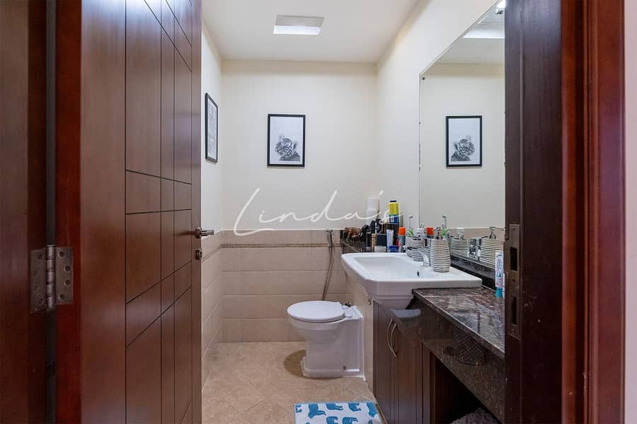 Vacant on Transfer I Al Naseem I Middle unit - Image 15