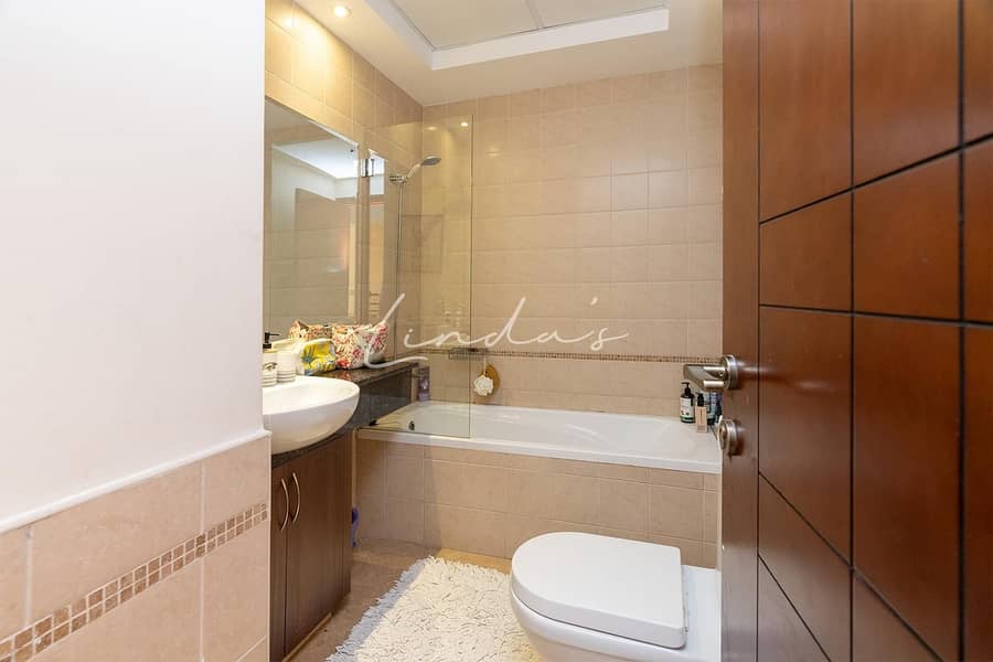 Vacant on Transfer I Al Naseem I Middle unit - Image 16