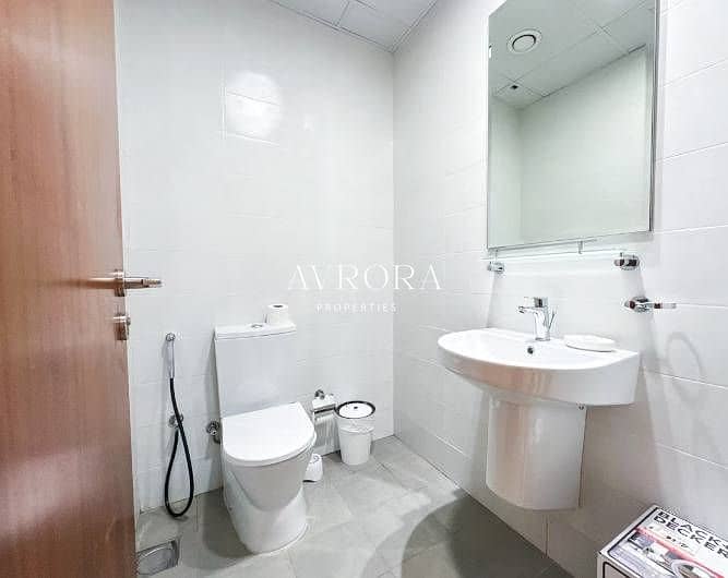 Vacant on Transfer I Large One Bedroom I Direct access to Dubai Mall - Image 14