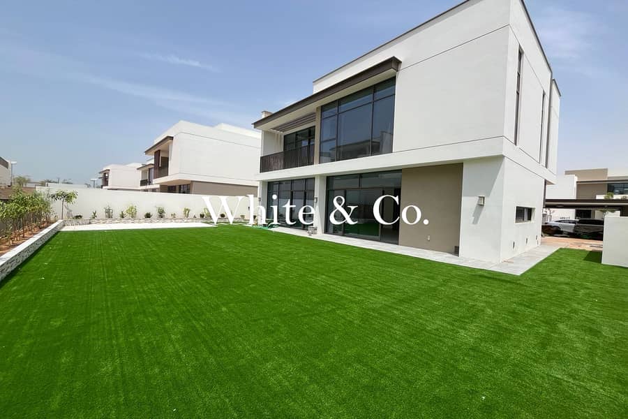 Type D | Large Plot | Fully Landscaped
