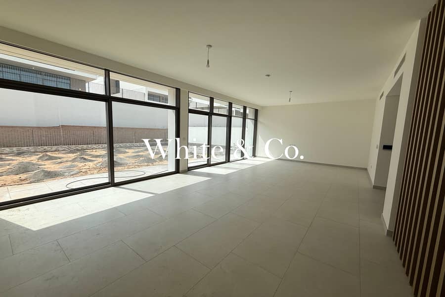 Type D | Large Plot | Fully Landscaped