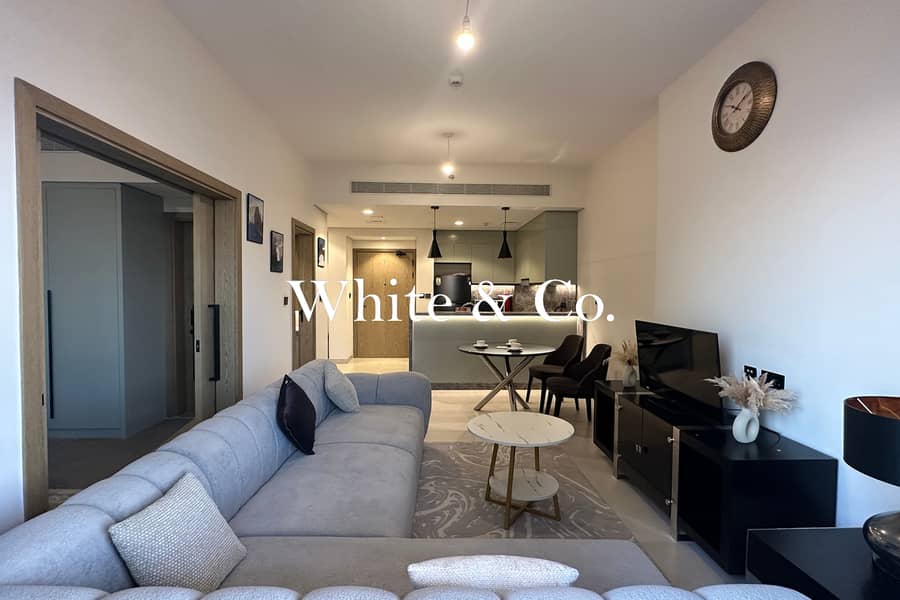 Available Now | Furnished | High Floor - Image 9