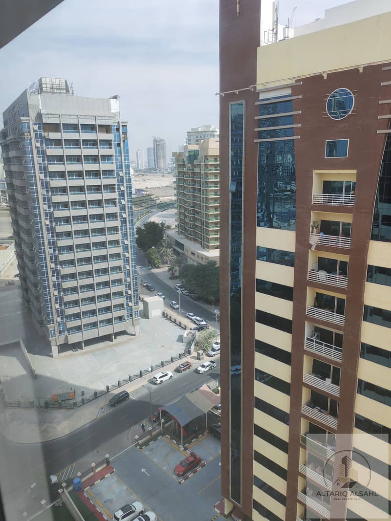 Spacious 1BHK | Huge Layout | 12 CHEQUE - Image 9