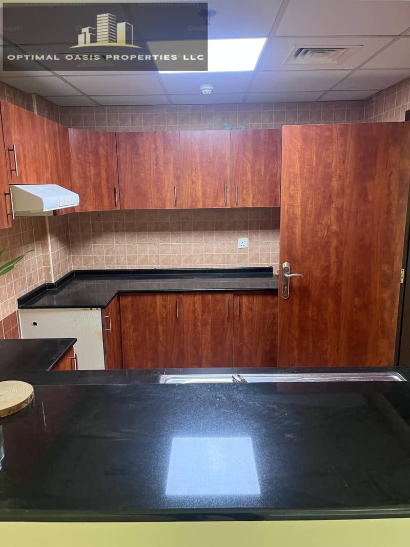 UNFURNISHED 1BHK | CHILLER FREE | MULTIPLE CHEQUES | IDEAL LOCATION - Image 6