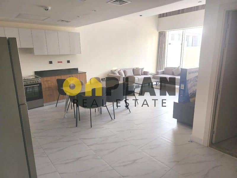 Unfurnished 3BR Villa | Prime Spot | Contemporary Living