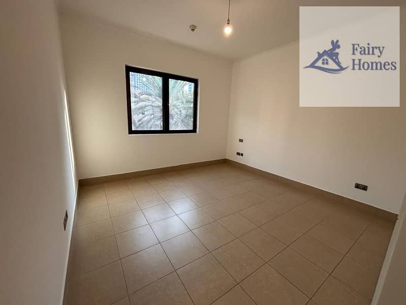 Unfurnished| Spacious Layout| Chiller Free| Pool View