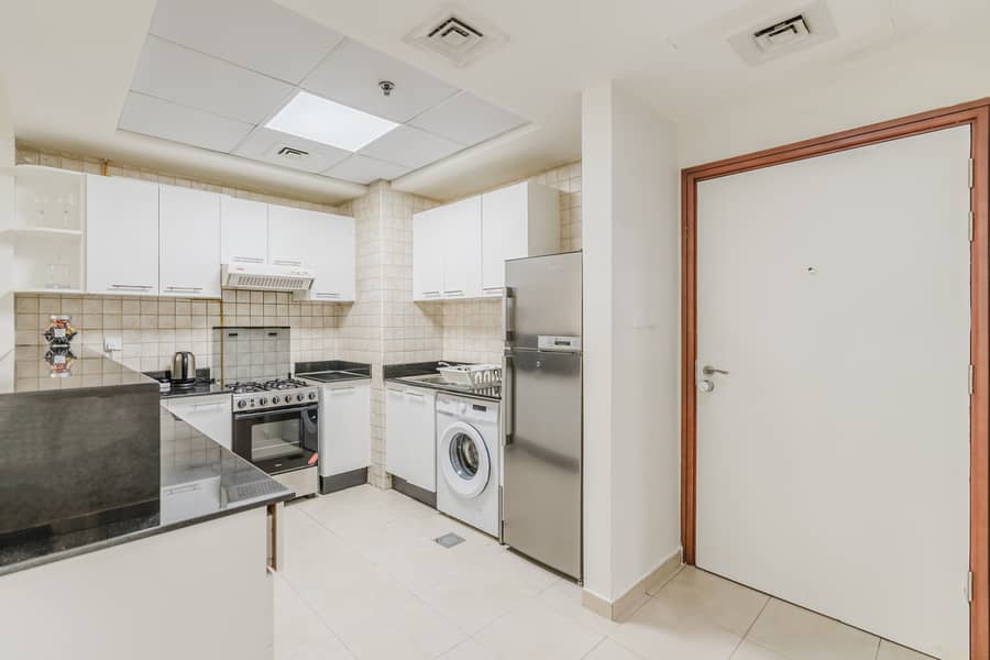 Near Burj Khalifa | Spacious 1 bedroom | No commission - Image 9