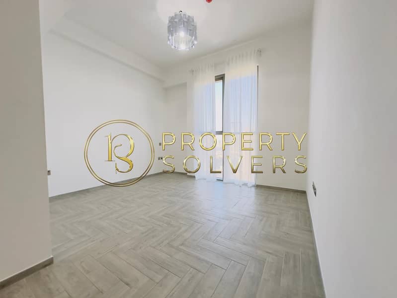 Closed Kitchen | Well-Maintained | Huge layout - Image 6