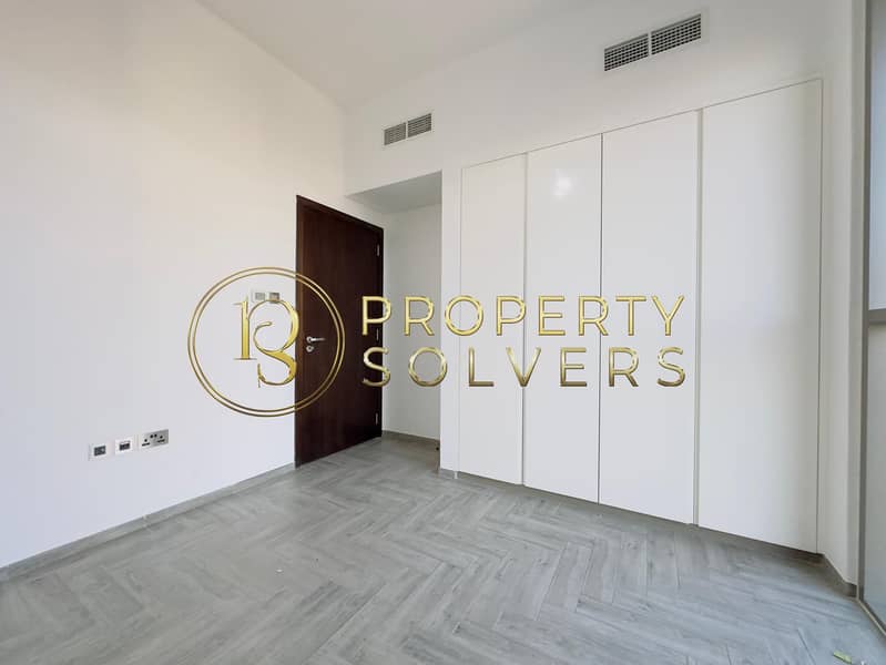 Closed Kitchen | Well-Maintained | Huge layout - Image 8