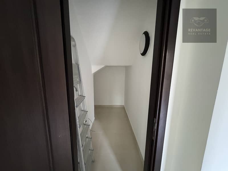 Corner Unit | Ready To Move | Negotiable | Type B - Image 15