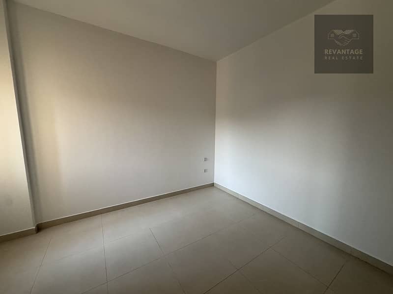 Amazing Location | Big Plot Size | Exclusive Unit - Image 12