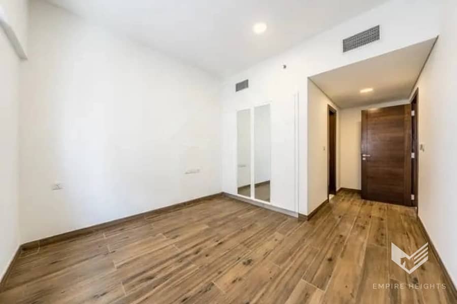 Largest Layout | 2 Parking Spaces | Near Metro - Image 8