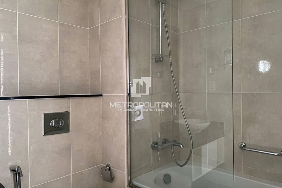 Mid Floor | Stunning View | Available February - Image 9