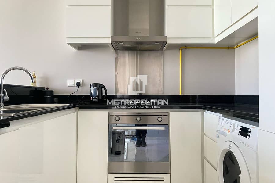 Mid Floor | Stunning View | Available February - Image 13