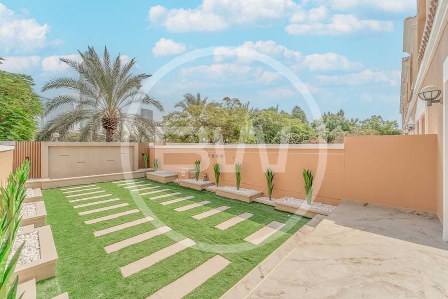 2 bedroom | upgraded | park backing | vacant - Image 20